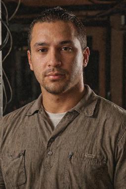 Michael Torres - Lead Technician